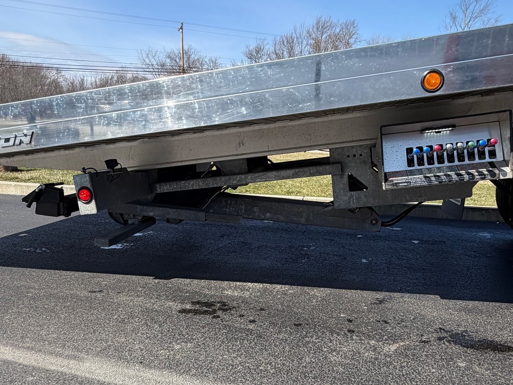 2025 International MV Rollback 4-Car (Key# 5279) 16